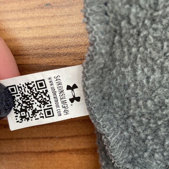 Under Armour Kids Sweater Small - Picture 5 of 6